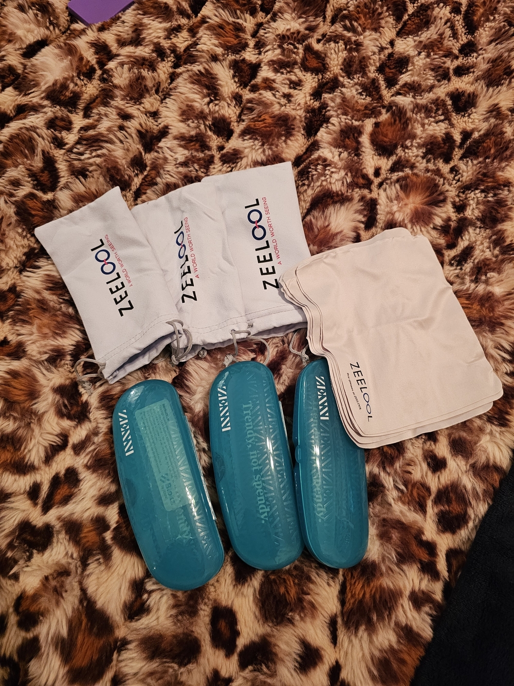 ZEELCOOL Cases And Cloths